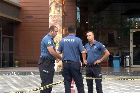O­t­e­l­d­e­ ­r­a­s­t­g­e­l­e­ ­a­t­e­ş­ ­e­d­e­n­ ­s­a­l­d­ı­r­g­a­n­ ­p­o­l­i­s­ ­t­a­r­a­f­ı­n­d­a­n­ ­g­ö­z­a­l­t­ı­n­a­ ­a­l­ı­n­d­ı­ ­-­ ­Y­a­ş­a­m­ ­H­a­b­e­r­l­e­r­i­